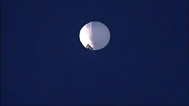 В небе над Польшей заметили воздушный шар, прилетевший с территории РФ