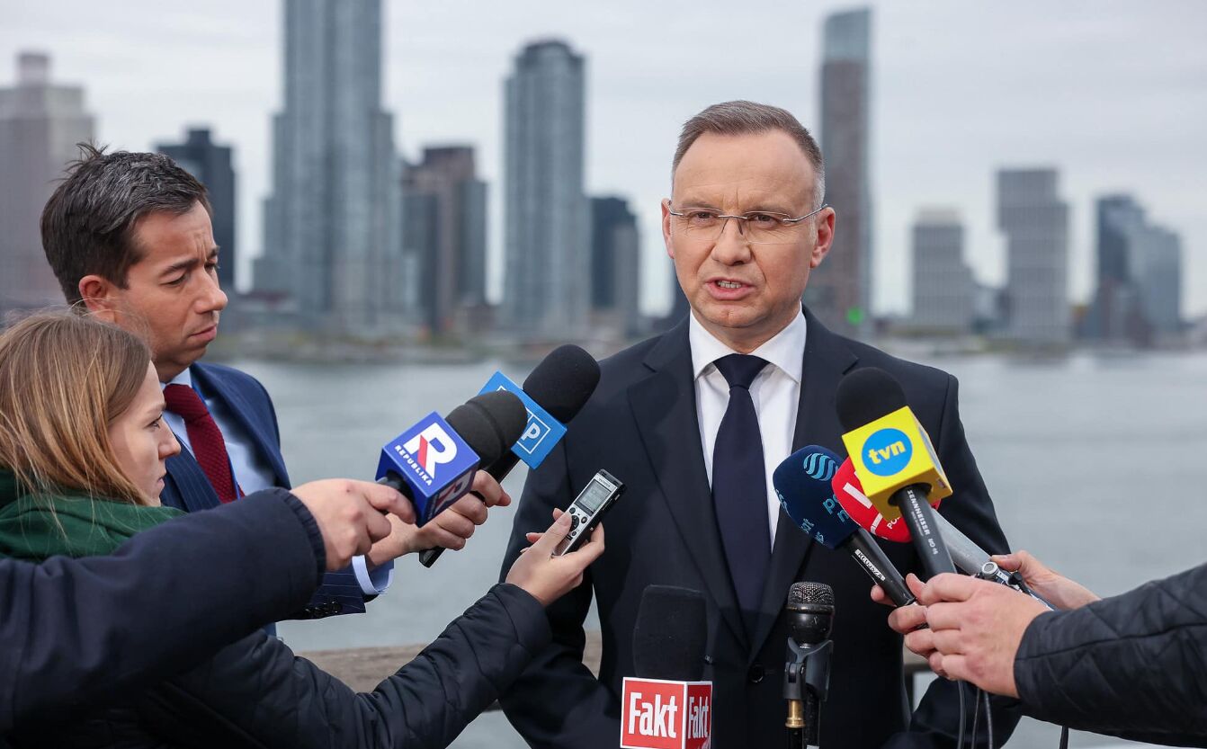 В мирных переговорах Украине придется пойти на уступки России &#8212; Дуда