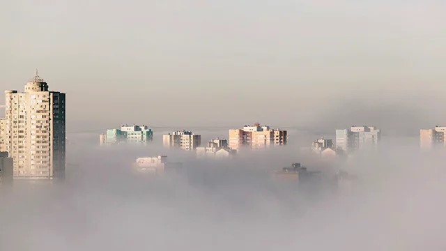 Киевлян предупредили о загрязнении воздуха и призвали сидеть дома