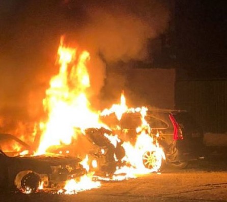 В Одессе ночью подожгли авто военных: паблики пишут, что это 4-й случай за неделю