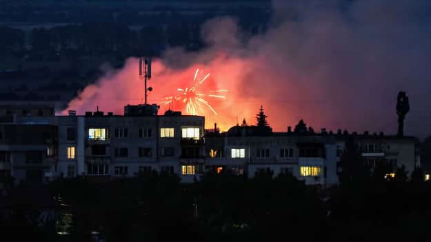 В Болгарии произошел мощный взрыв на складе с фейерверками: есть погибший