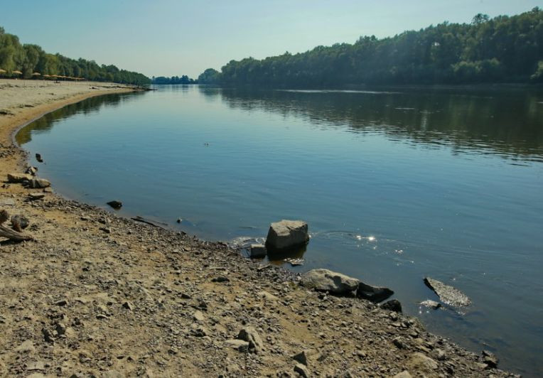 Загрязненная вода из реки Сейм по реке Десна уже дошла до Киевщины &#8212; Госводагентство