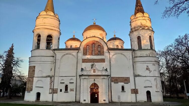 Верховный суд запретил УПЦ использовать древний Спасо-Преображенский собор в Чернигове