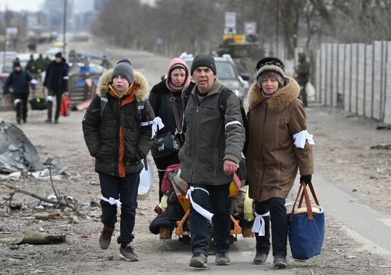 Около 30% мариупольцев, выехавших из города в начале войны, вернулись обратно на временно оккупированную территорию