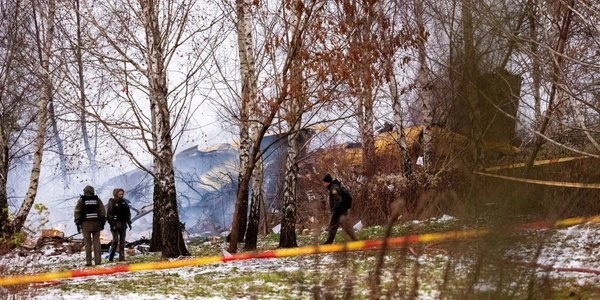 В Вильнюсе на месте крушения грузового самолета начала работать международная комиссия