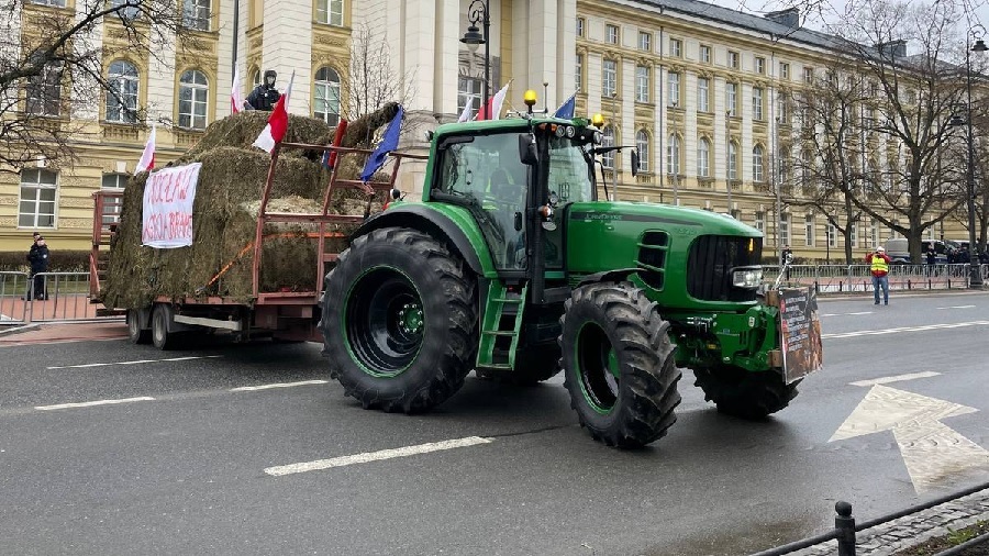 В Варшаве проходит акция протеста польских фермеров