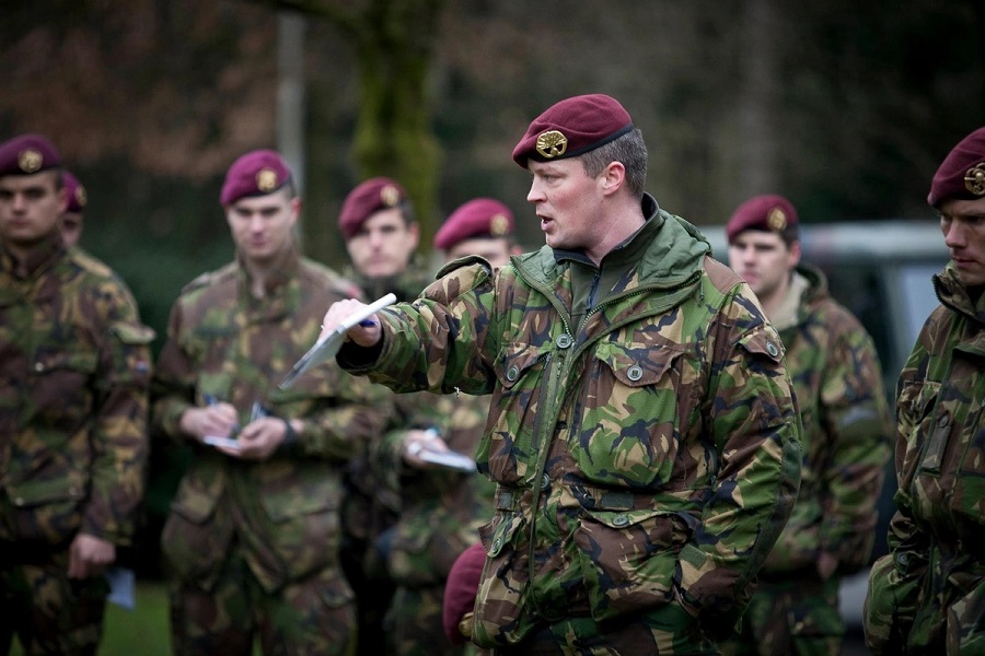 Парламент Нидерландов принял резолюцию о возможном развертывании миротворцев в Украине в случае перемирия