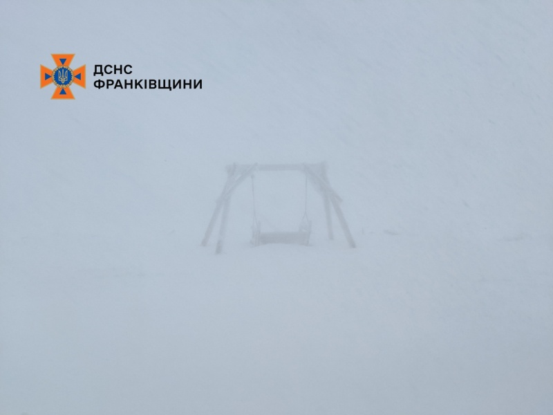 В мае Карпаты в Украине засыпает снегом