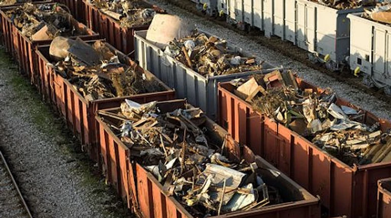 Укрзализныця запустила продажу металлолома после паузы в 1,5 года