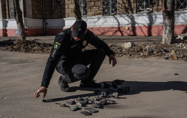 Киев был под атакой дронов: разбиты окна в одной из квартир