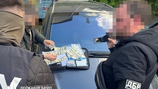 В Ивано-Франковской области задержан правоохранитель, который торговал информацией из закрытых баз данных
