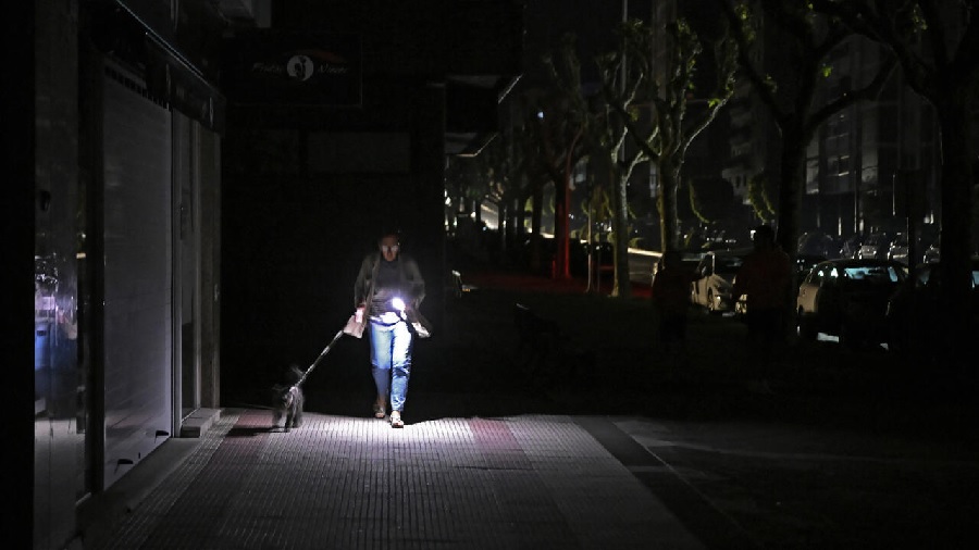 В Португалии продолжают восстанавливать энергосистему после блэкаута