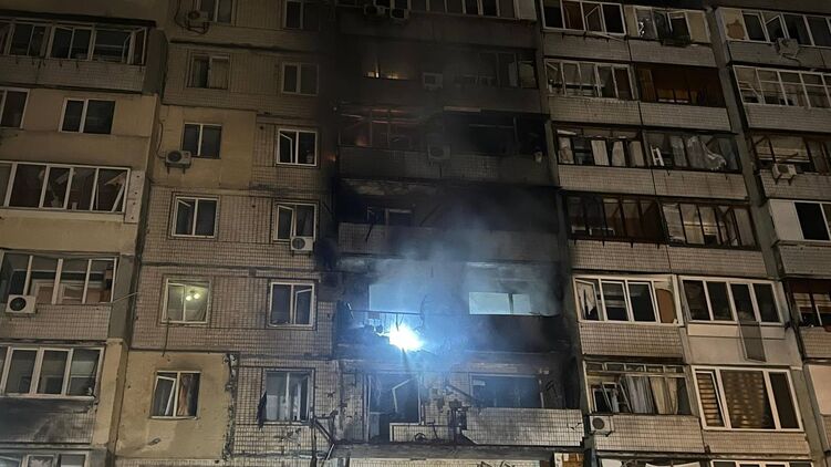 РФ атаковала Киев дронами и ракетами: произошли пожары, есть раненые