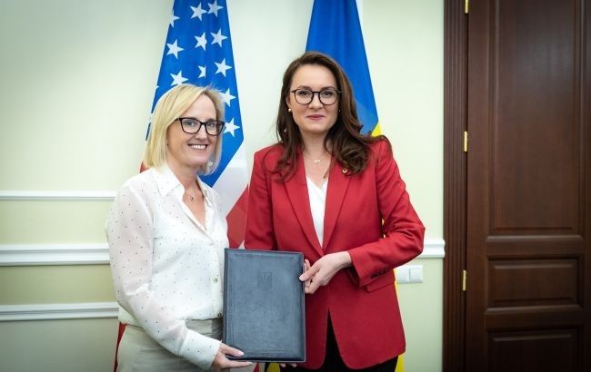 Соглашение о недрах: Украина и США подписали ключевые документы