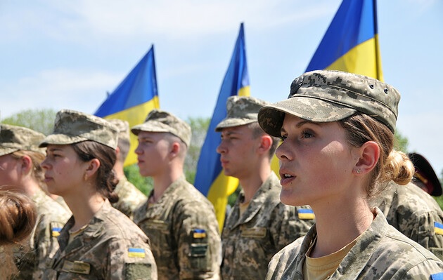Рада приняла в первом чтении законопроект об устранении дискриминации женщин в ВСУ