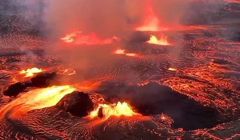 Золото вытекает из ядра Земли: ученые поделились потрясающей находкой