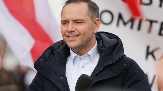 Кароль Навроцкий стал новым президентом Польши