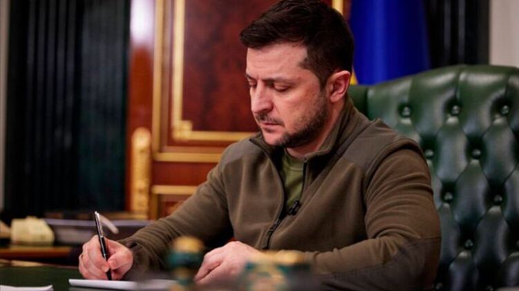 Зеленский провел кадровые перестановки в ВСУ: что это значит