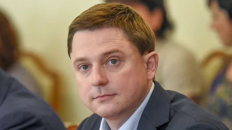 Олесь Довгий написал заявление о прекращении полномочий нардепа