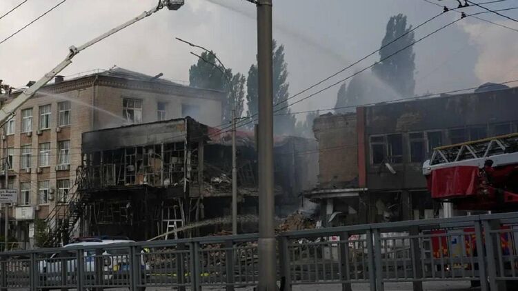 РФ атаковала Киев и область ракетами: на Выдубичах повреждена железная дорога