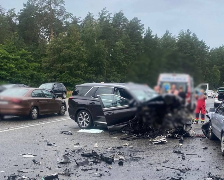 На дорогах Киева и Киевской области произошло много ДТП после ливневого дождя