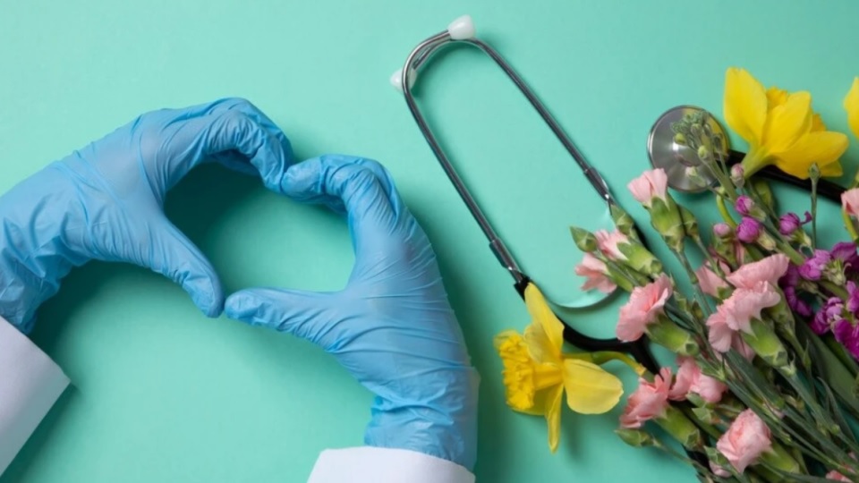 В Украине 27 июля празднуют День медика и День работника торговли