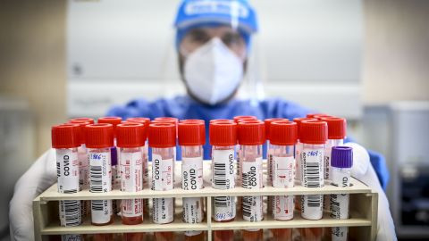 В Украине активно распространяются варианты штаммов COVID Nimbus и Stratus