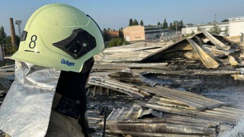 В Коростене на Житомирщине произошел масштабный пожар на складе