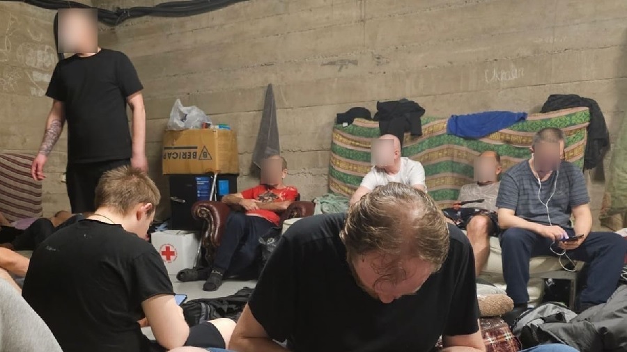 Пятеро депортированных из РФ украинцев объявили голодовку на грузинской границе &#8212; СМИ