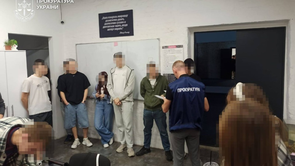 Обещали доходы от торговли на бирже: в Днепре разоблачили 11 мошеннических колл-центров