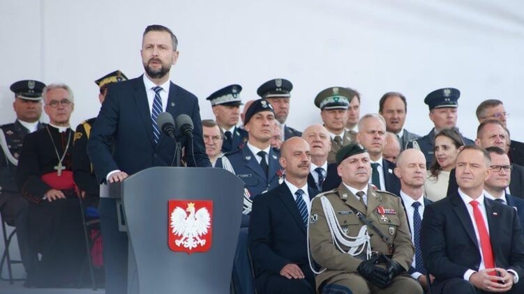 Польша угрожает блокировать вступление Украины в ЕС из-за спора по Волынской трагедии