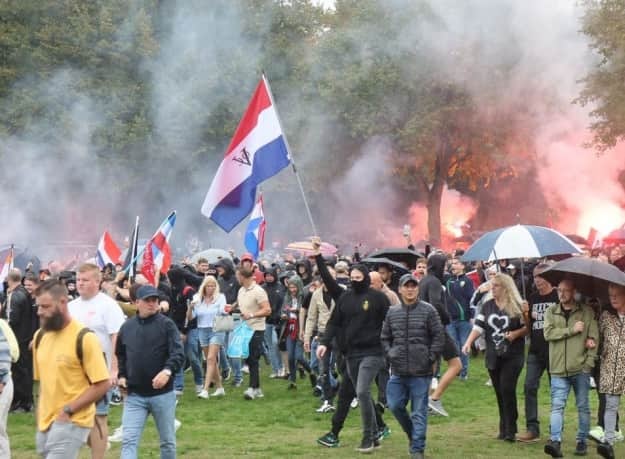 Антииммигрантская демонстрация в Гааге переросла в столкновения