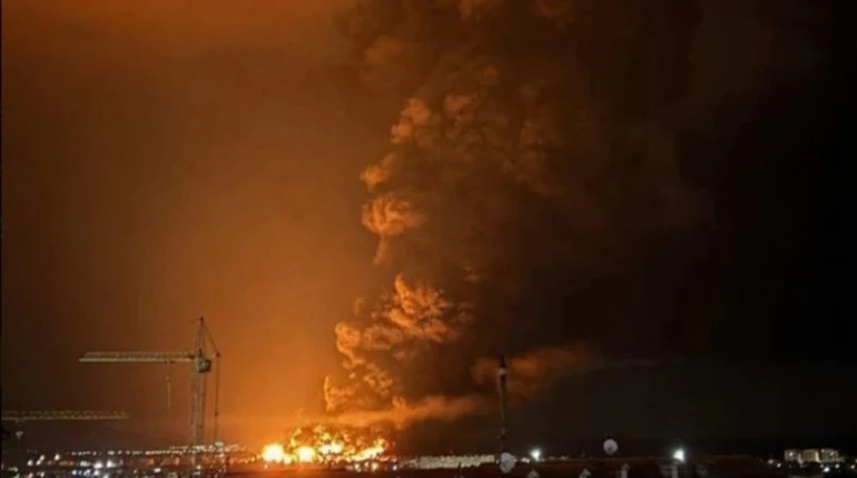 В Феодосии гремели взрывы: горела нефтебаза &#8212; соцсети