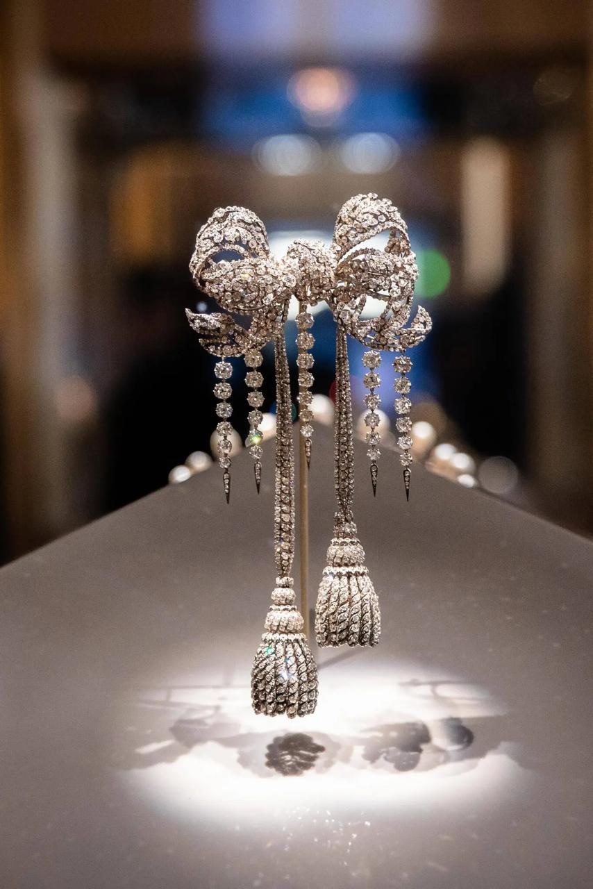 Из Лувра украли королевские драгоценности