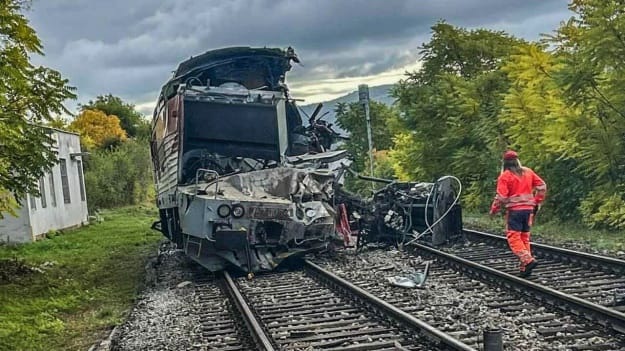 Не менее 20 пострадавших: в Словакии столкнулись два поезда