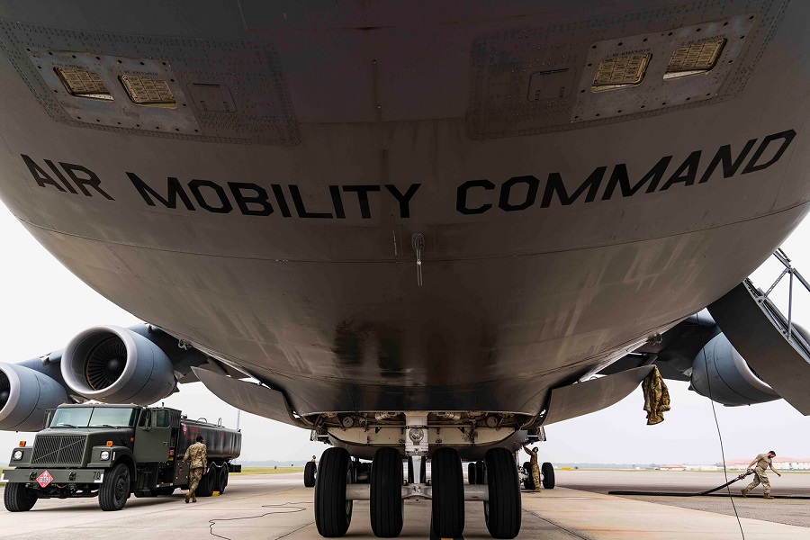 США готовятся к масштабной войне, их самолеты-дозаправщики прибывают на Ближний Восток &#8212; израильские паблики