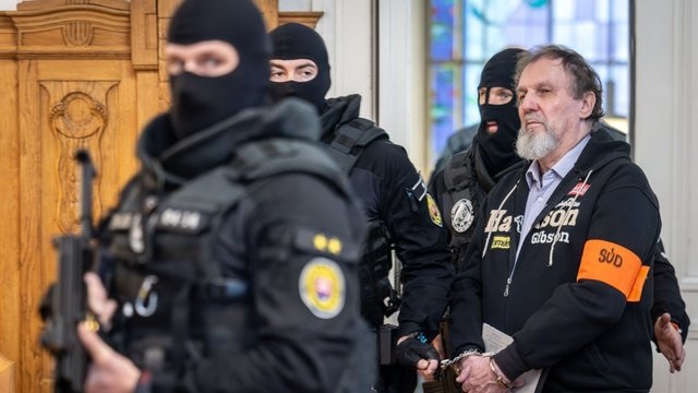 Мужчина, стрелявший в премьер-министра Словакии Фицо, приговорен к 21 году заключения &#8212; СМИ