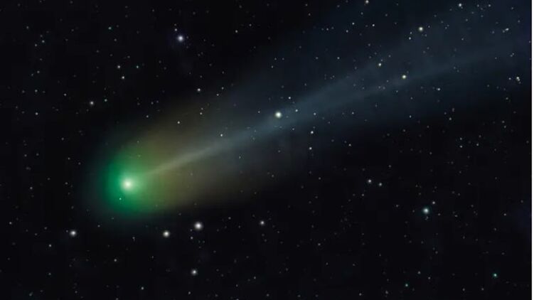 Через Солнечную систему по загадочной траектории пролетит огромный объект  