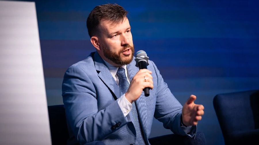 Министр соцполитики Улютин считает преждевременным внедрение обязательного накопительного уровня пенсионной системы в Украине