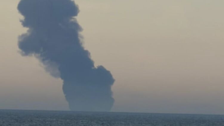 У берегов Турции загорелся танкер, который шёл в Новороссийск