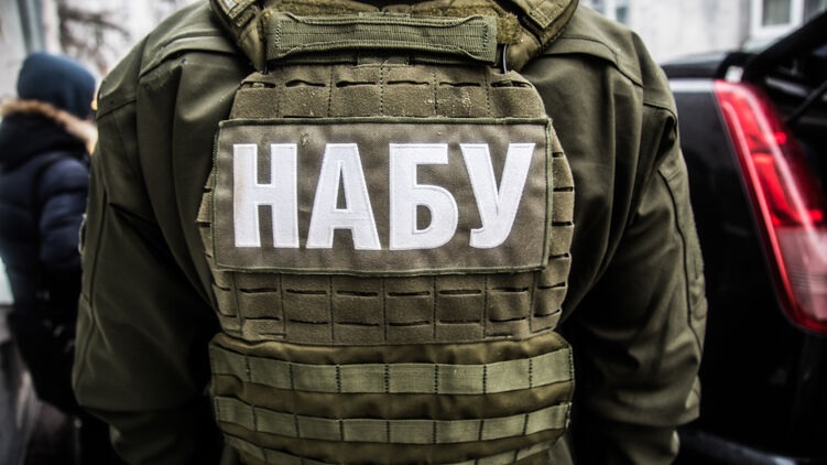 Детективы НАБУ задокументировали передачу вице-премьеру Чернышову больше миллона долларов