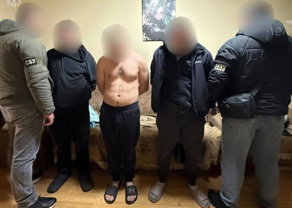 В Киеве задержали трех подозреваемых в теракте на Дарнице, который унес жизнь нацгвардейца