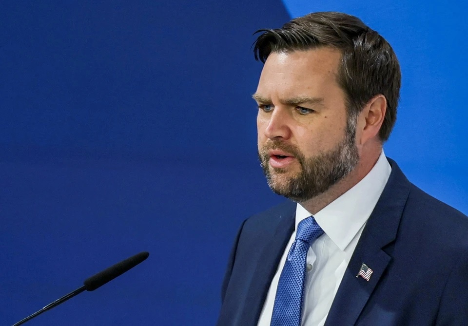 США видят прогресс в переговорах по Украине, но не знают, будет ли мир — Вэнс