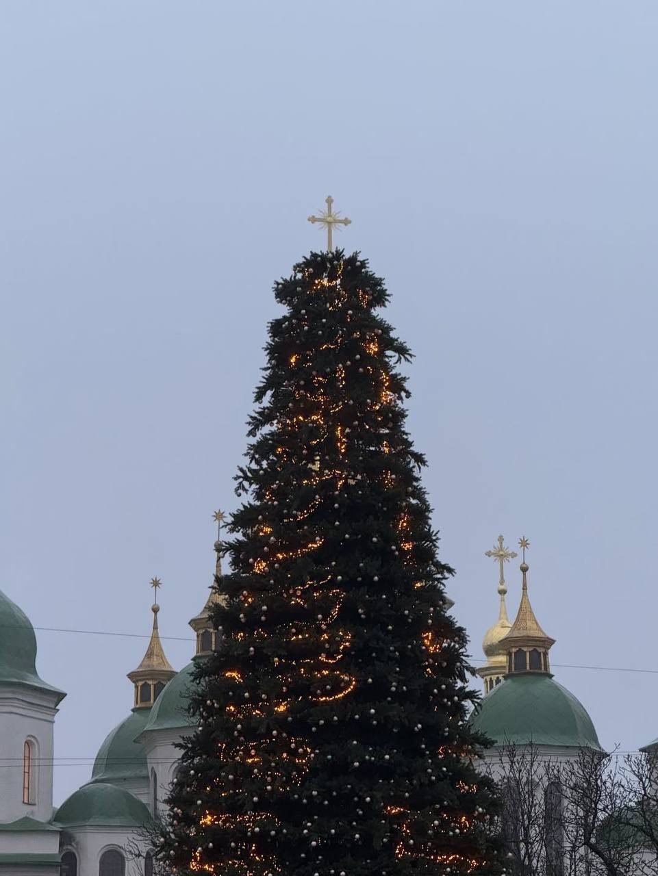 В Киеве и Львове готовятся к Новому 2026-му году