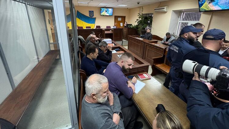 Игоря Коломойского не доставили в суд, где он собирался сделать громкое заявление