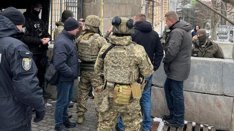 После обысков НАБУ трое «слуг народа» получили подозрение в коррупции — СМИ