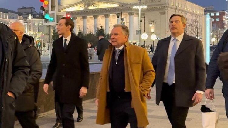 Уиткофф и Кушнер проинформировали Трампа и украинскую сторону о результатах переговоров в Кремле