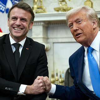 Трамп пригрозил Макрону пошлинами в 200% на шампанское, если тот не пойдет в Совет мира