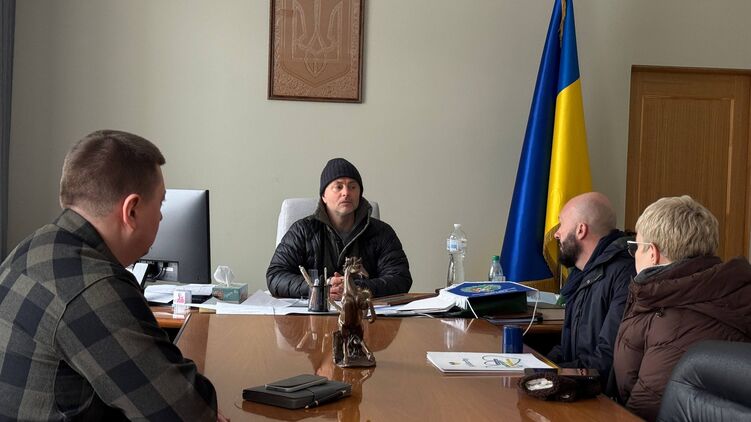 «Это катастрофа, нужны биотуалеты, кошачий наполнитель»: в Деснянской РГА призывают киевлян не уезжать из Киева