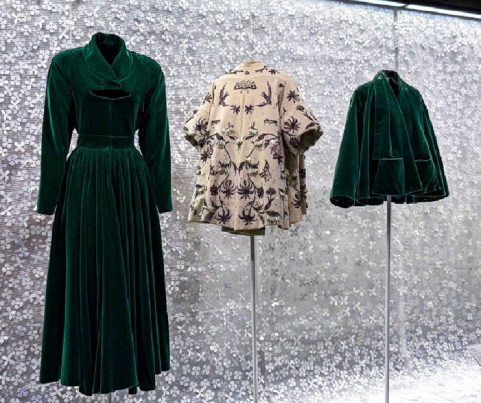 В Париже в галерее Dior проходит выставка с изысканной одеждой эпохи New Look